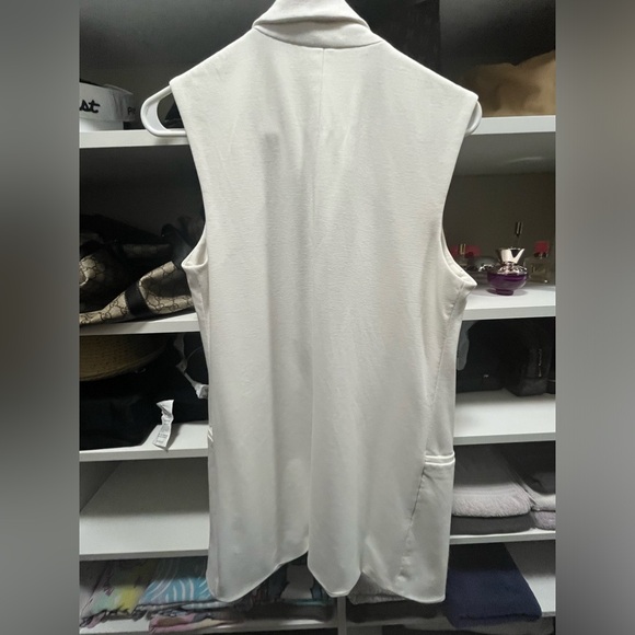 SUZY White Vest - Picture 3 of 3